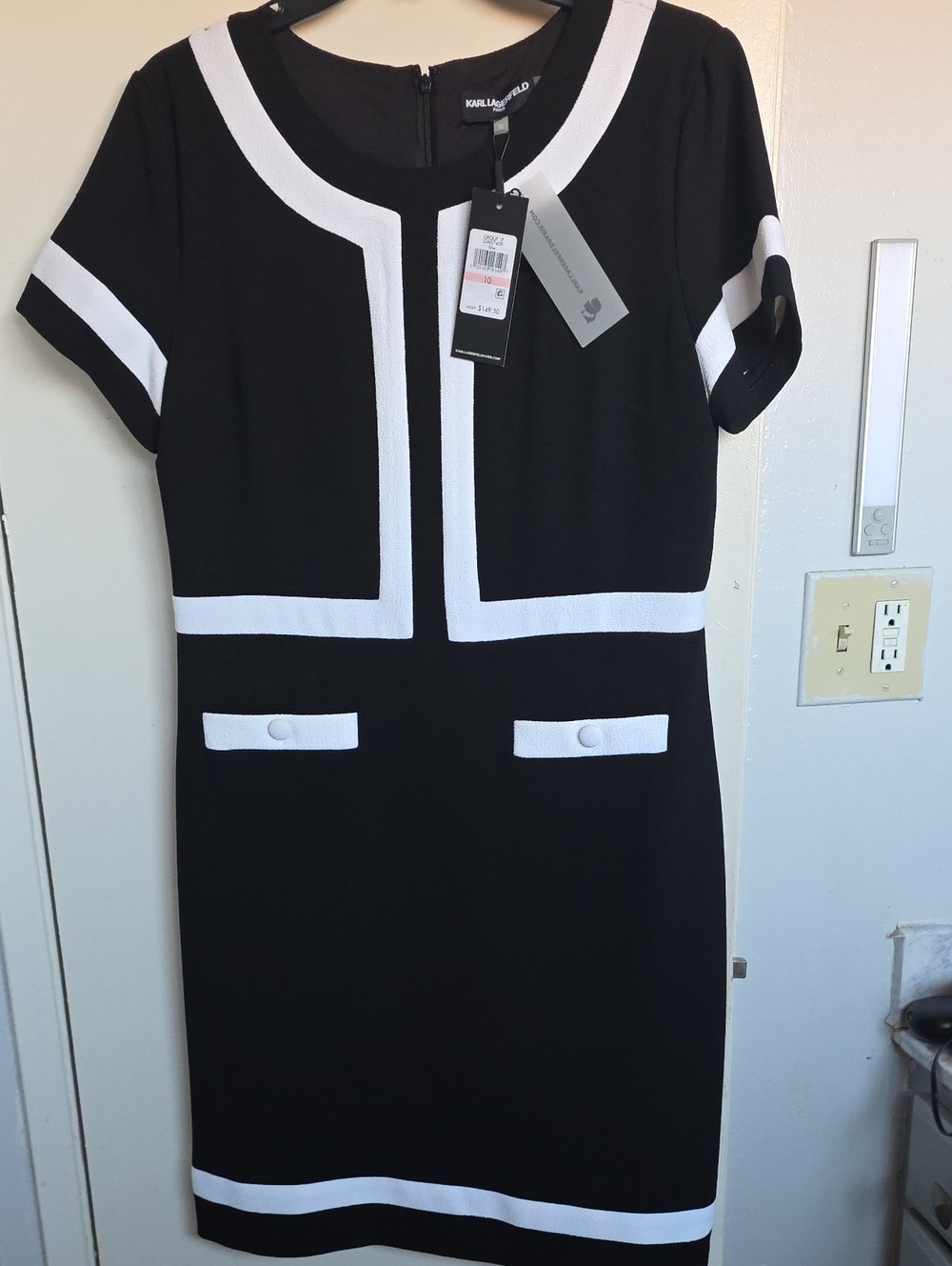 Karl Lagerfeld Black and White Trimmed Short-Sleeve Sheath Dress